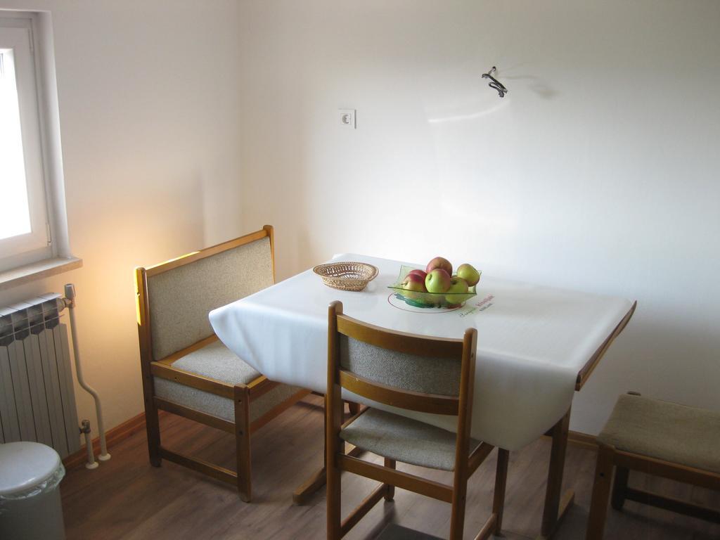 Apartment Belvedere Koromačno Esterno foto