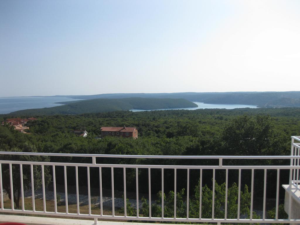 Apartment Belvedere Koromačno Esterno foto